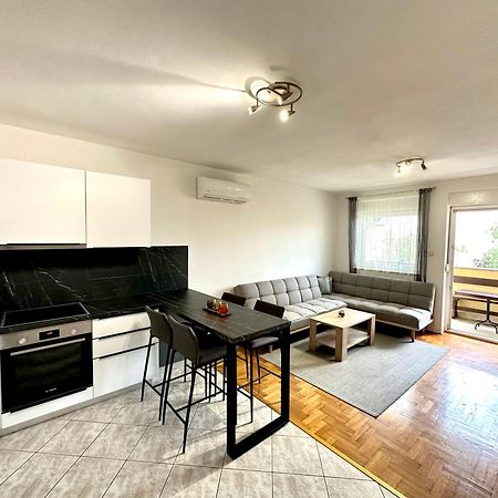 מדולין Apartment Ines מראה חיצוני תמונה